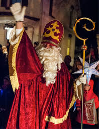 Sinterklaas Kingston needs puppet carriers